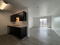 Building Photo - 728 Brett Cir