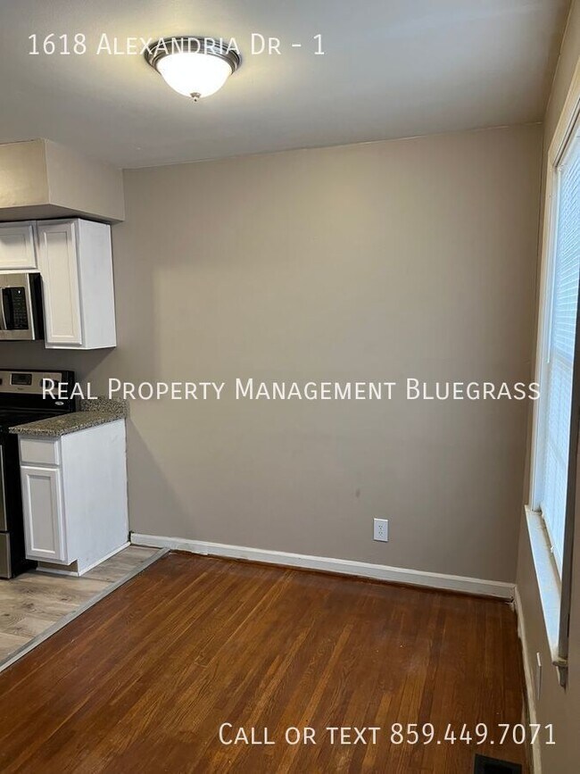 Building Photo - 1618 Alexandria Dr