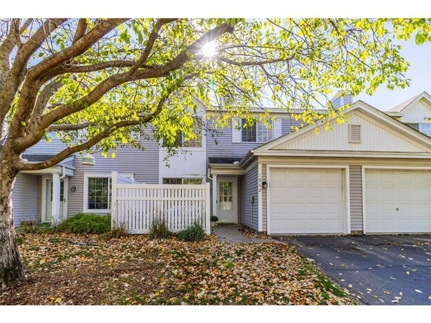Building Photo - 1942 Grant Alcove