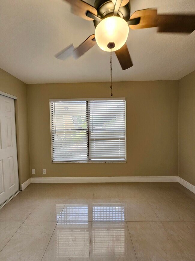 Building Photo - 1440 Windorah Way