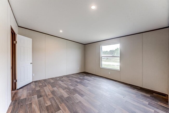 Building Photo - 5055 County Rd 3540
