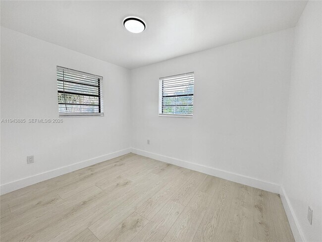 Building Photo - 631 N 68th Terrace