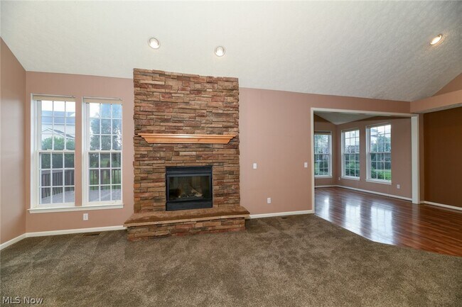 Building Photo - 200 Weatherstone Ct