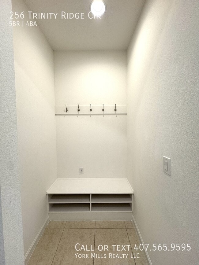 Building Photo - 256 Trinity Ridge Cir