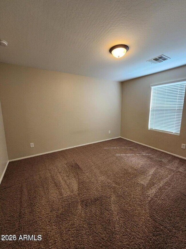 Building Photo - 3816 E Leslie Dr