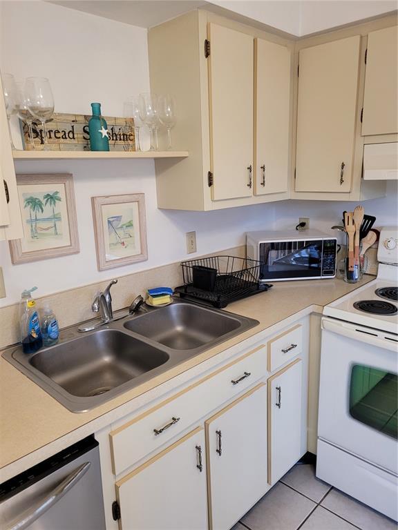 Building Photo - 13100 S McCall Rd