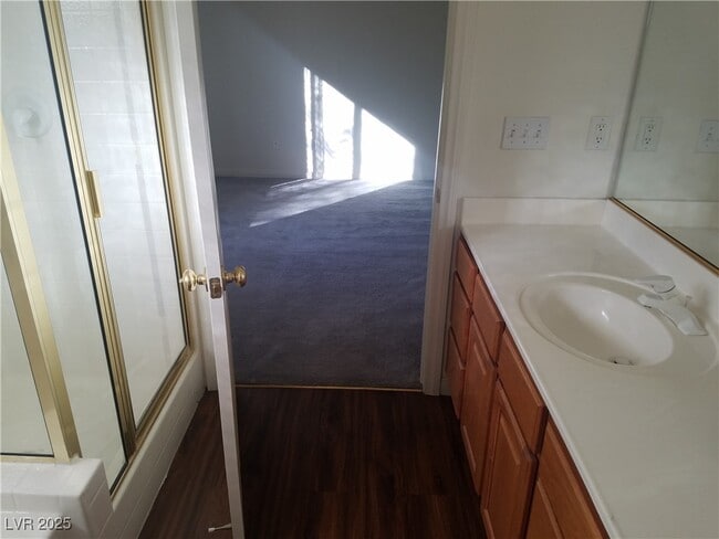Building Photo - 227 Big Horn Dr