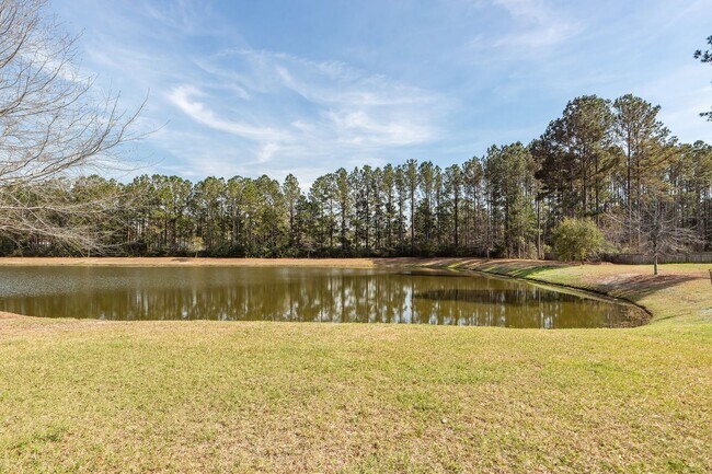Building Photo - 5 Bedroom 3 Bath Home in Cane Bay Plantation - Summerville