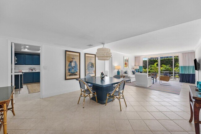Building Photo - 2773 S Ocean Blvd