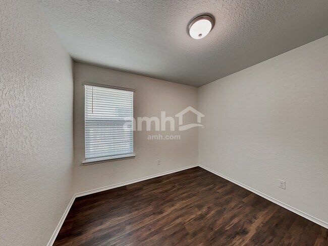 Building Photo - 11814 Mulberry Creek