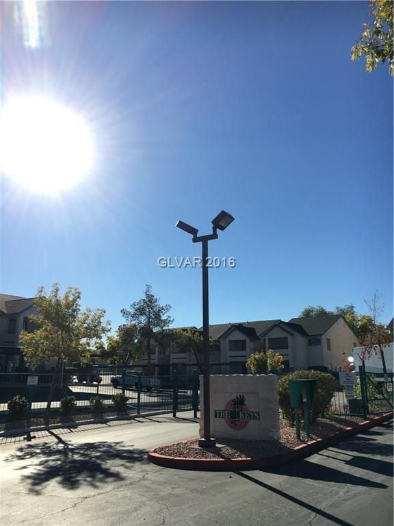Building Photo - BEAUTIFUL  1 BED 1 BATH CONDO MINUTES FROM...
