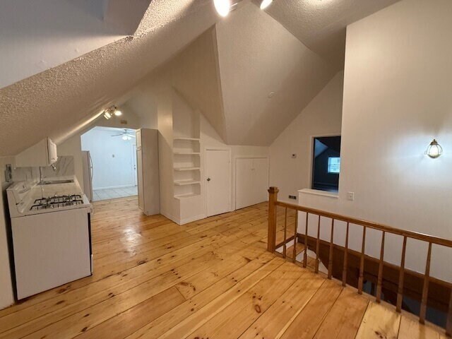 Building Photo - 538 Westford St