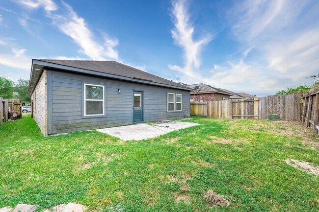 Building Photo - 7631 Retama Terrace Ln