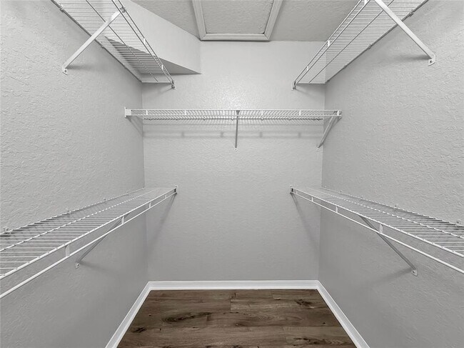 Building Photo - 5017 City St