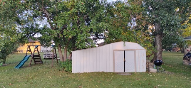 Building Photo - 6208-6213 13th St N