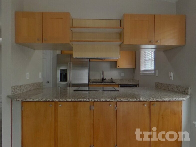 Building Photo - 16890 Blue Mist Cir