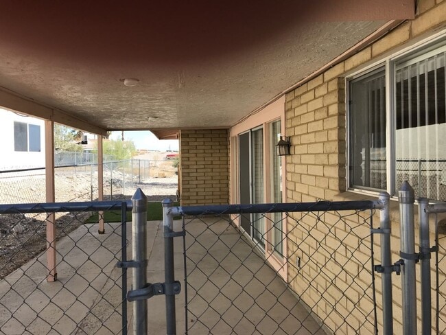 Building Photo - Coming Soon! Undergoing cleaning and repairs!