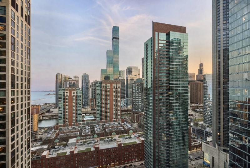 Building Photo - 454 E Ohio St