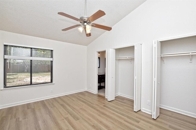 Building Photo - 1305 Elm Forest Dr