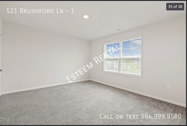 Building Photo - 521 Brushford Ln