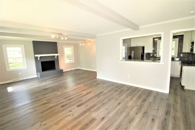 Building Photo - (Coming Soon) Remodeled Ranch Home in Steele Creek!