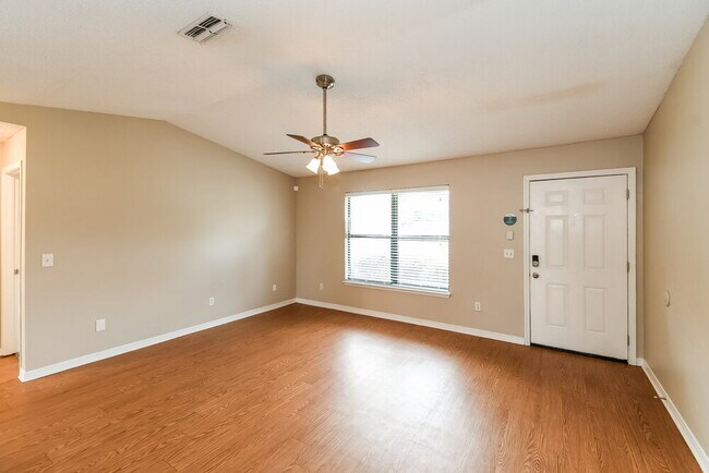 Building Photo - 6273 Alfredo Dr W