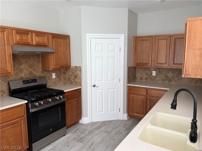 Building Photo - 9103 Harbor Wind Ave