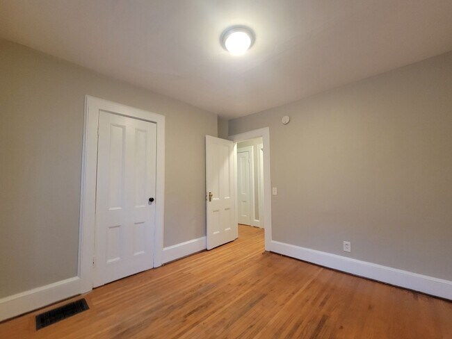 Building Photo - 442 Meigs-VR