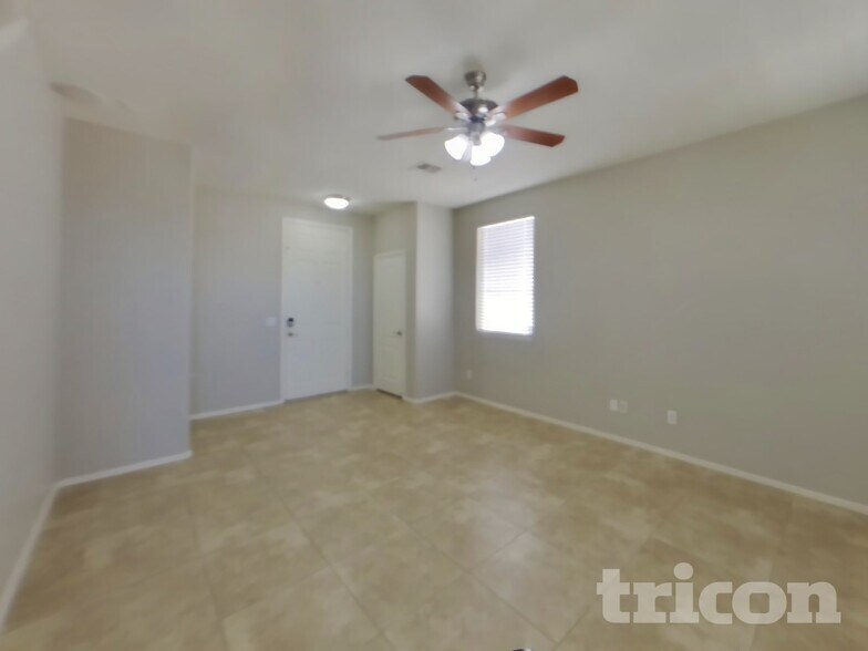 Building Photo - 31333 N Cavalier Dr