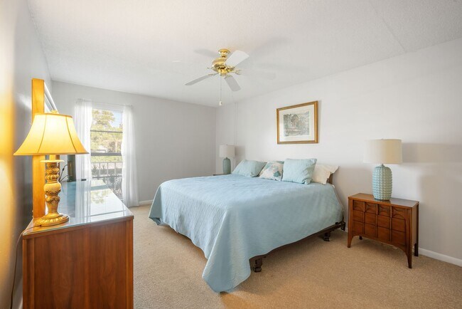 Building Photo - Fully Furnished 2BR/2BA Condo in Premier 5...