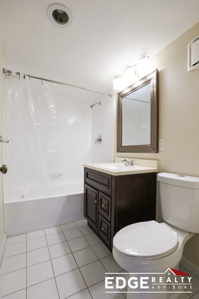 Building Photo - 16 Winter St