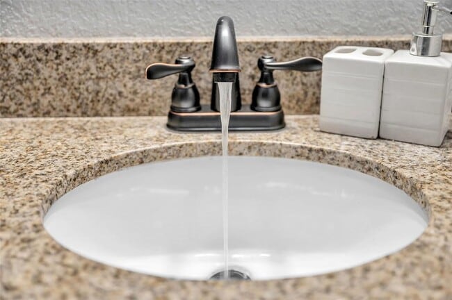 Building Photo - 3720 3rd Ave N