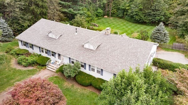 Building Photo - 138 Elm St