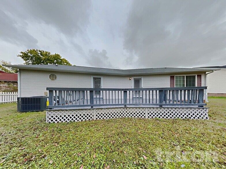 Building Photo - 437 Bradford Cir