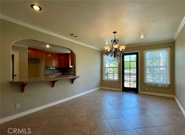 Building Photo - 1049 Evergreen Ct