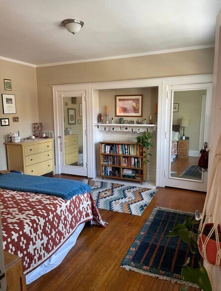 Building Photo - 1132 N Negley Ave