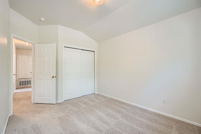 Building Photo - 2608 Dryden St