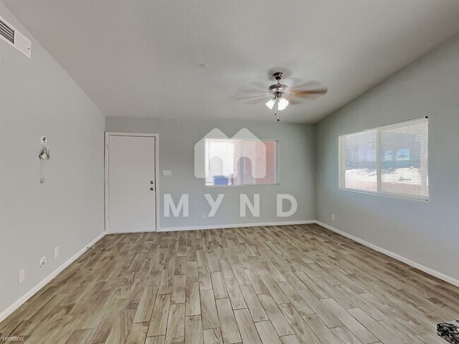 Building Photo - 3 br, 2 bath House - 421 Daffodil Dr