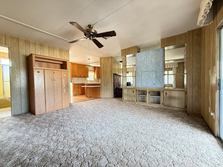 Building Photo - 101 Jones St