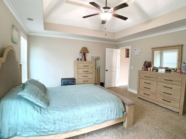 Building Photo - 3734 Silver Fox Ct