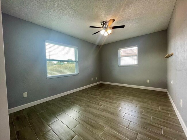 Building Photo - 2107 E Atmore Cir