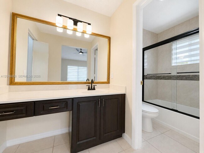 Building Photo - 854 San Remo Dr