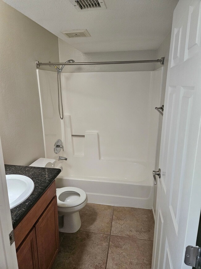 Building Photo - 885 N Granite Reef Rd