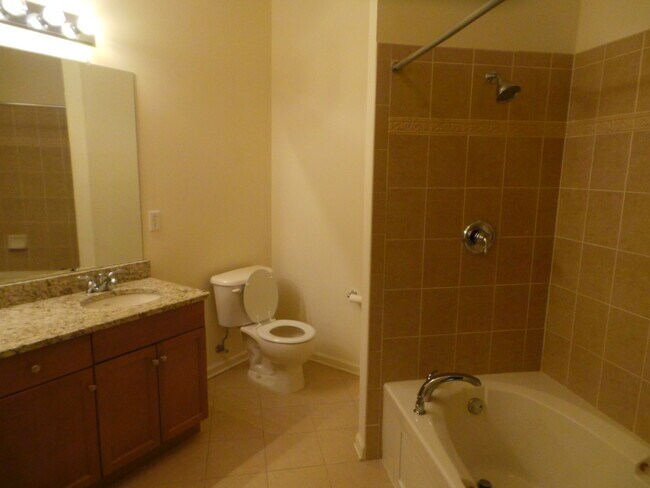 Building Photo - 428 Masterson Ct