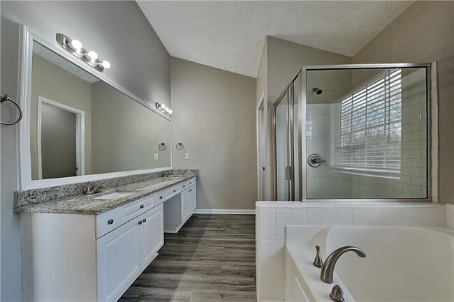 Building Photo - 368 Dunagan Chase Dr SE