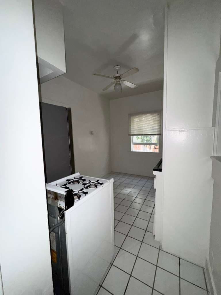 Building Photo - 1825 Ivar Ave