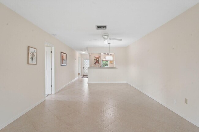 Building Photo - 1080 Mahogany Way