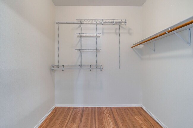Building Photo - Fully Furnished 3 bed, 2 bath in White Settlement!