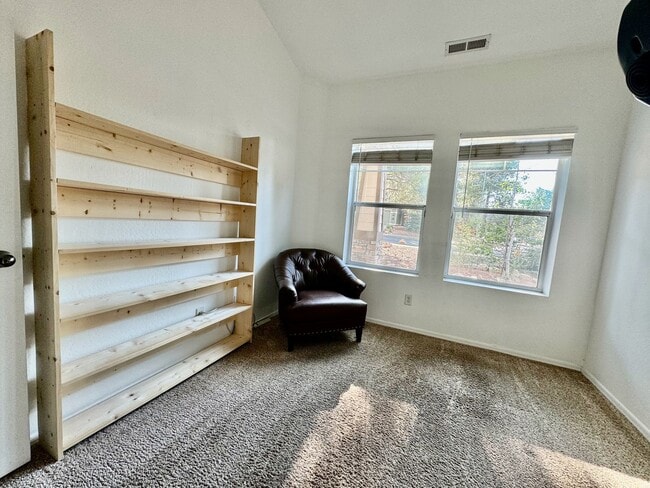 Building Photo - 4809 S Dory Trail