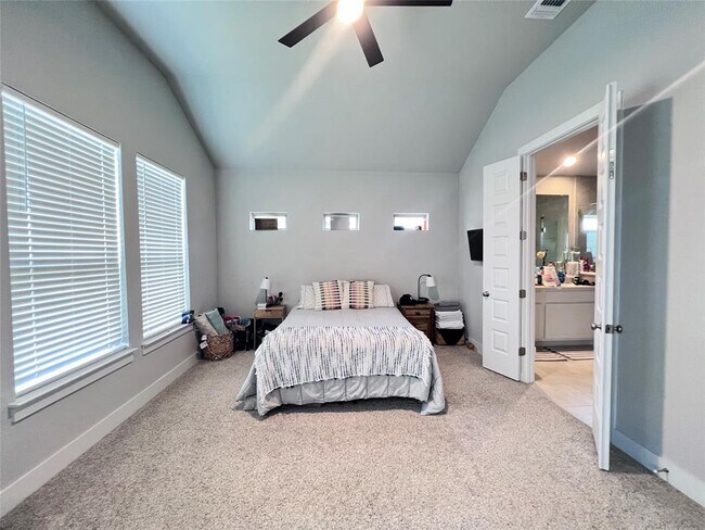 Building Photo - 9616 Grapevine Leaf Dr